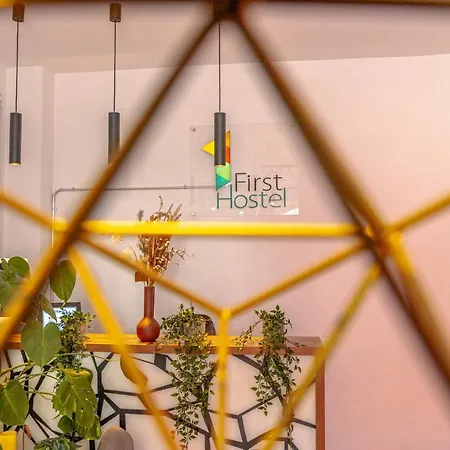 First Bucur 21 Hostel *