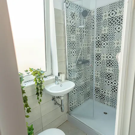 First Bucur 21 Auberge de jeunesse *