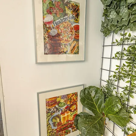 Auberge de jeunesse First Bucur 21 *