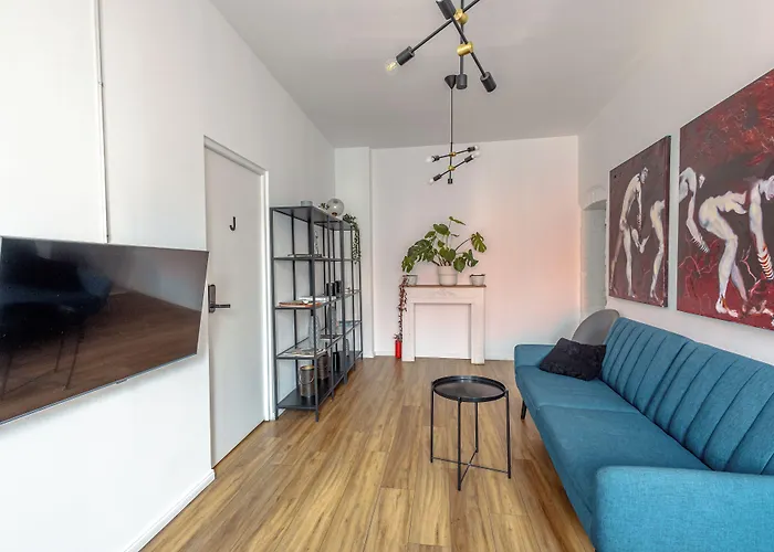 First Bucur 21 Хостел *