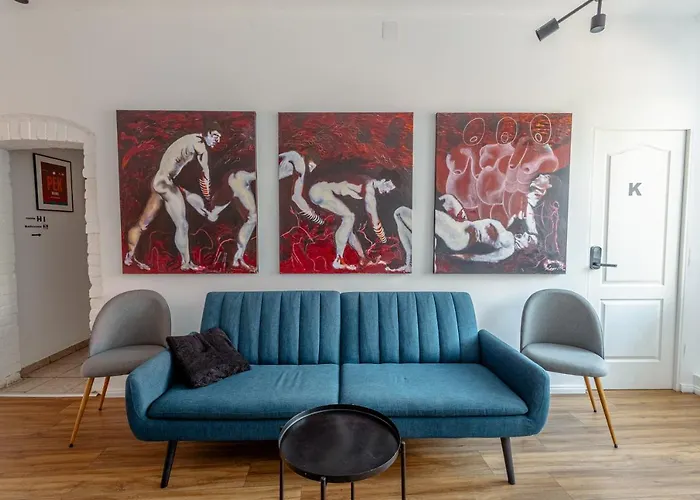 First Bucur 21 Hostel Βουκουρέστι