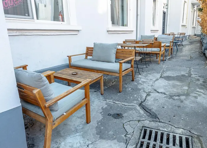 First Bucur 21 Hostel